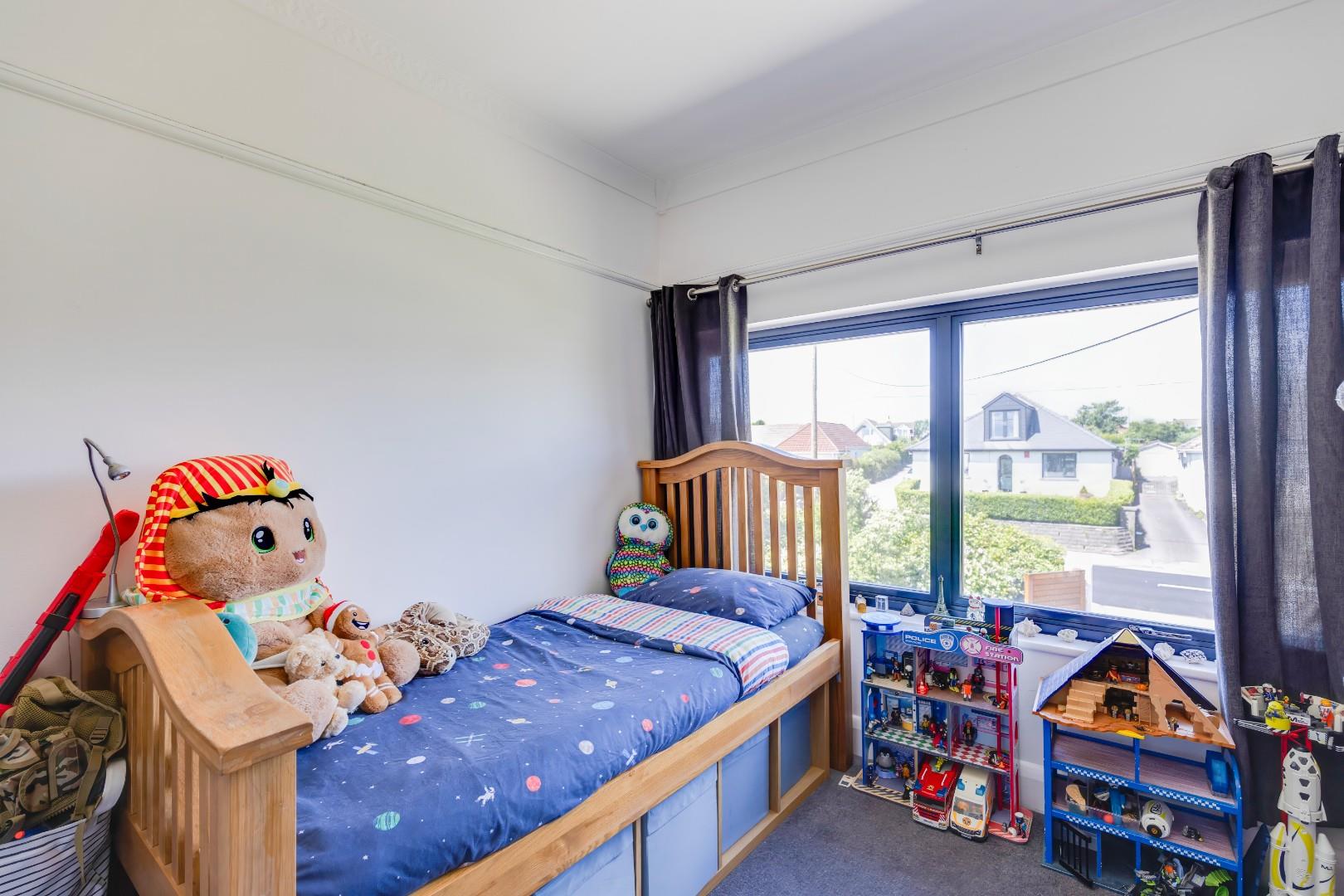 111 Fontygary Road, Rhoose, Barry, Vale Of Glamorgan, CF62 3DU